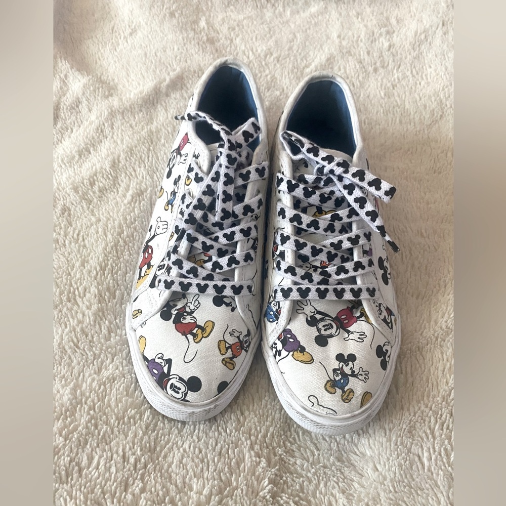 Disney Kids Shoes with Mickey Mouse Print - White